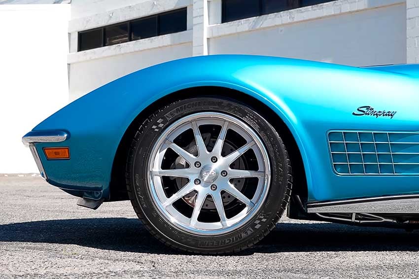 autotopiala-71-corvette-c3-restomod-5