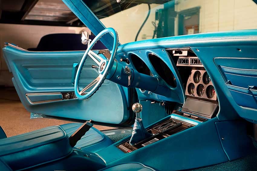 autotopiala-71-corvette-c3-restomod-6