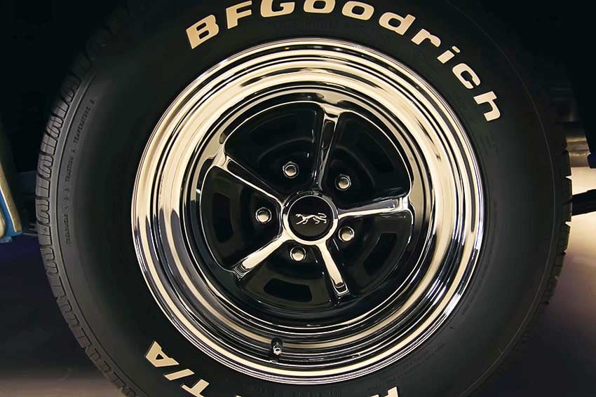 jay-leno-1969-mercury-cougar-eliminator-428-05