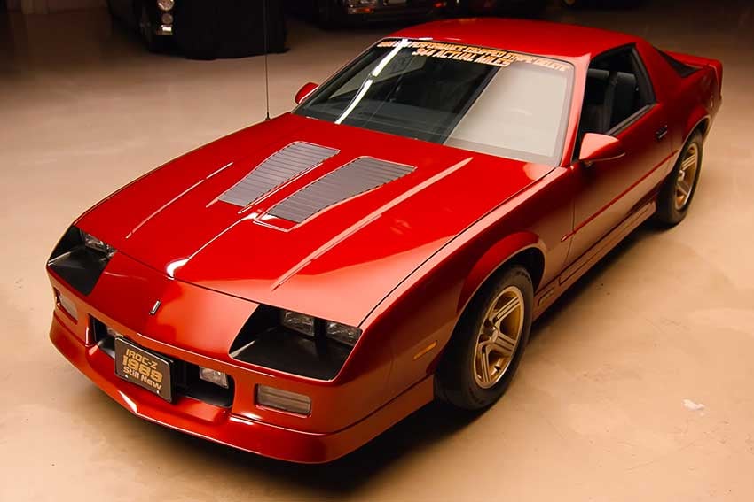 jay-leno-garage-1989-iroc-z-02