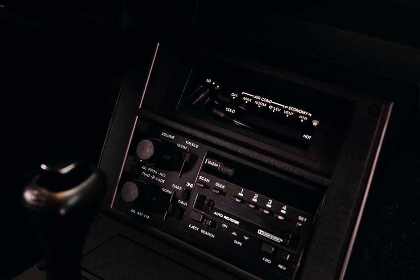 jay-leno-garage-1989-iroc-z-07