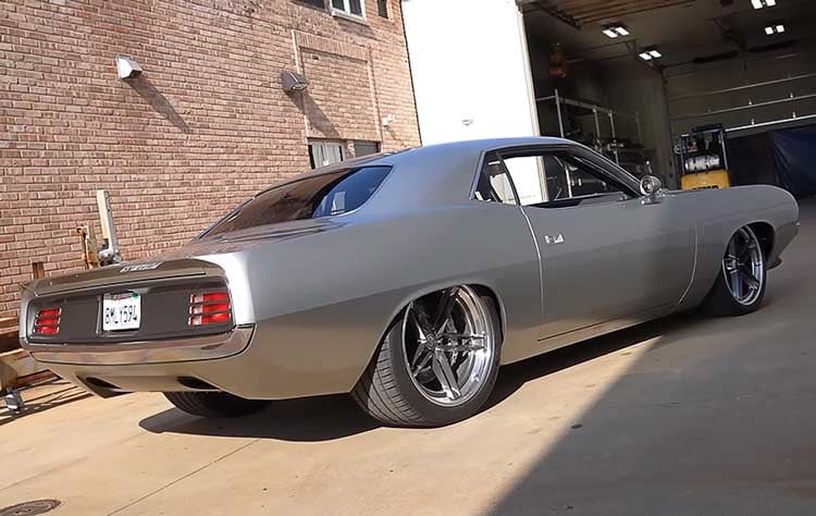 Video: Joe Rogan's 750hp 1970 Cuda