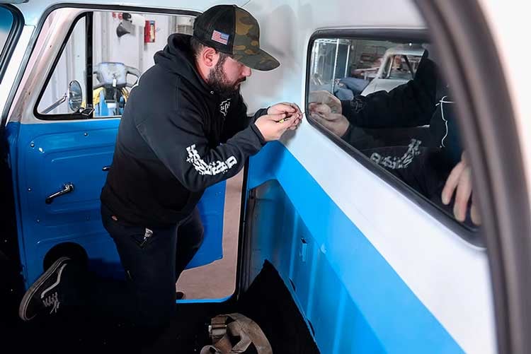 old-anvil-1965-c10-big-window-conversion-diy-04