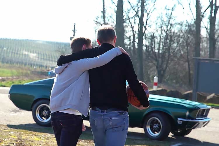 petrolicious-68-mustang-gt-fastback-france-4