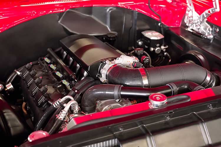 restomods-1970-charger-hemi-restoration-vs-restomod-07