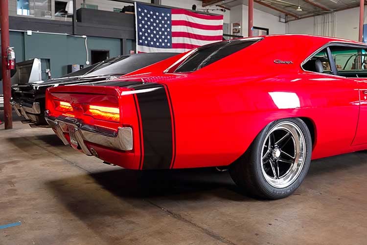 restomods-1970-charger-hemi-restoration-vs-restomod-08