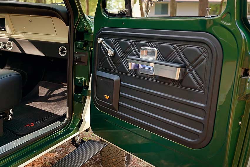 velocity-1971-ford-f150-heritage-restomod-06
