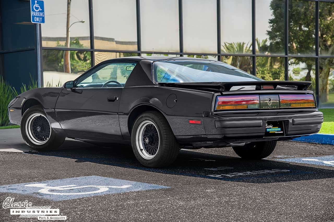 89-TransAm-Formula_RearQuarter