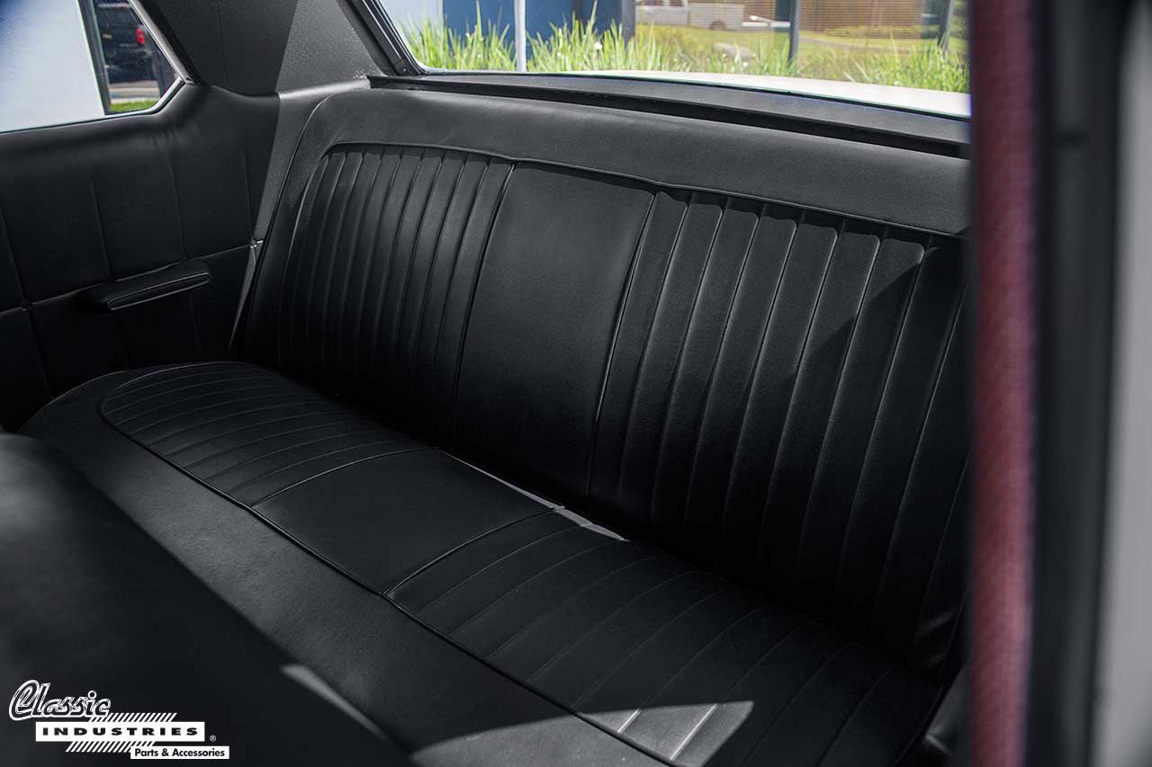 63-Dodge-330_BackSeat