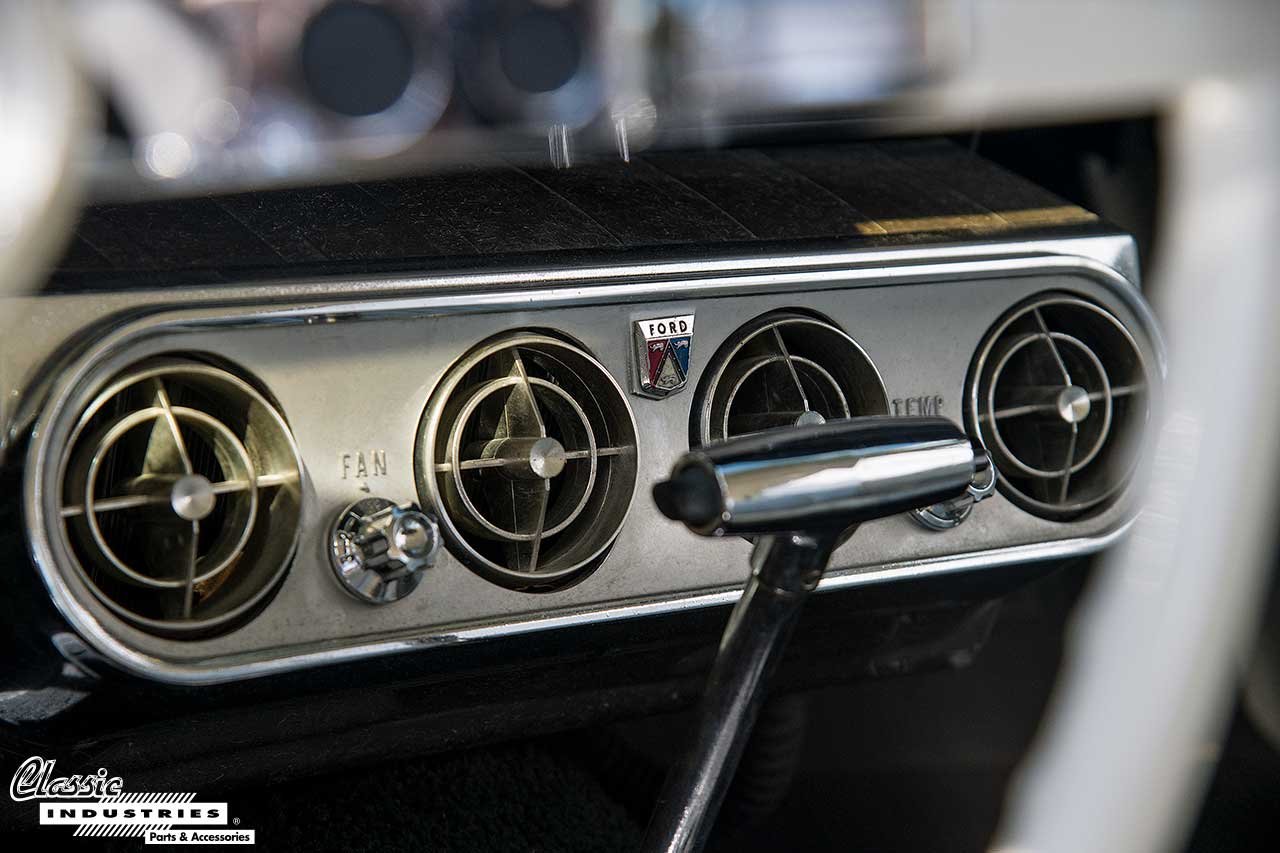 64-Mustang_Airvents