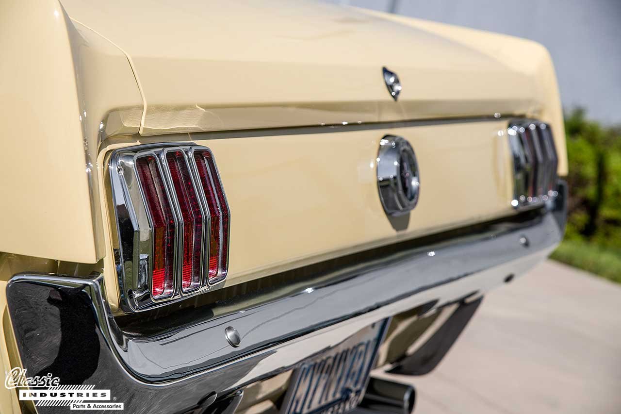 64-Mustang_RearLights