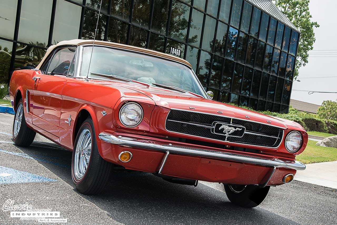 65-Mustang-Conv_FrontQuarter