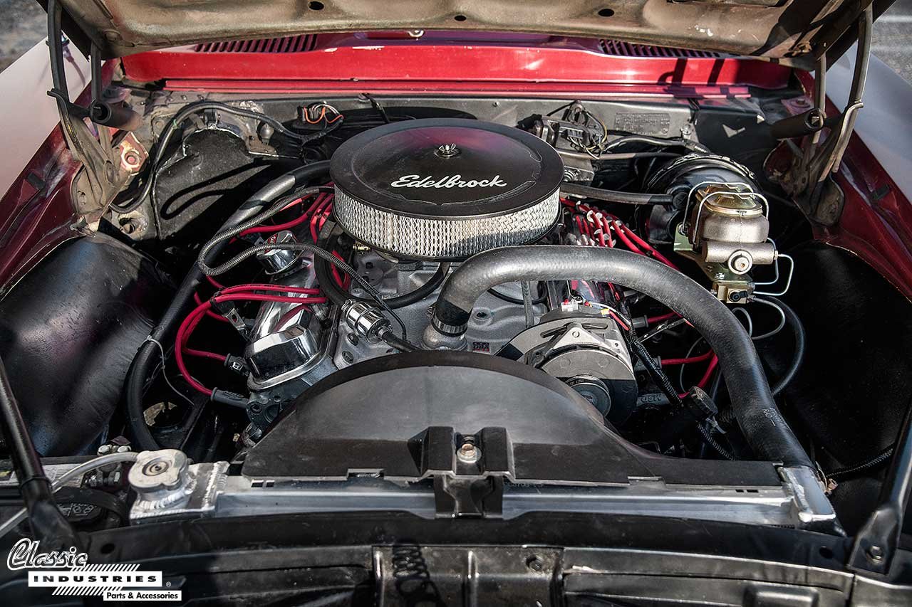 67-Firebird-Burgandy_Engine