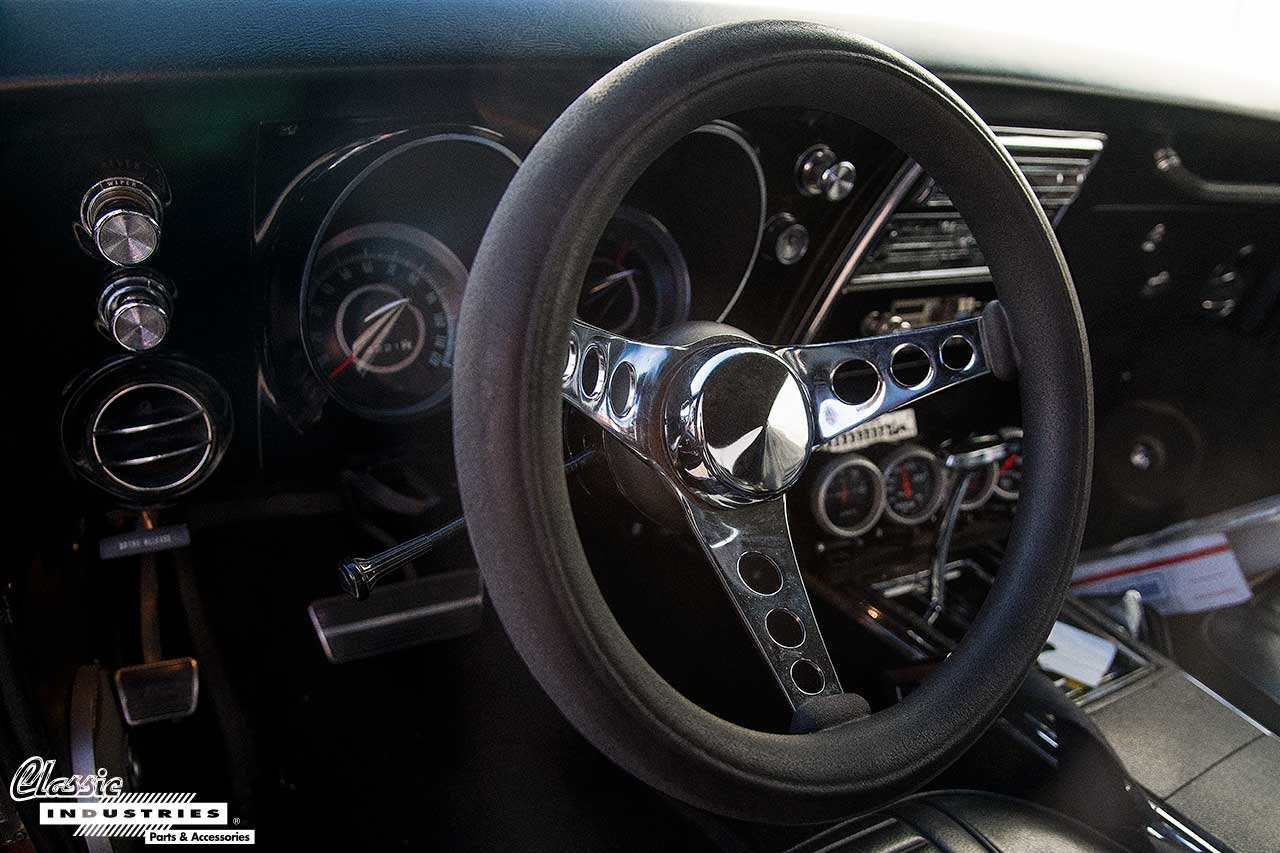 67-Firebird-Burgandy_SteeringWheel