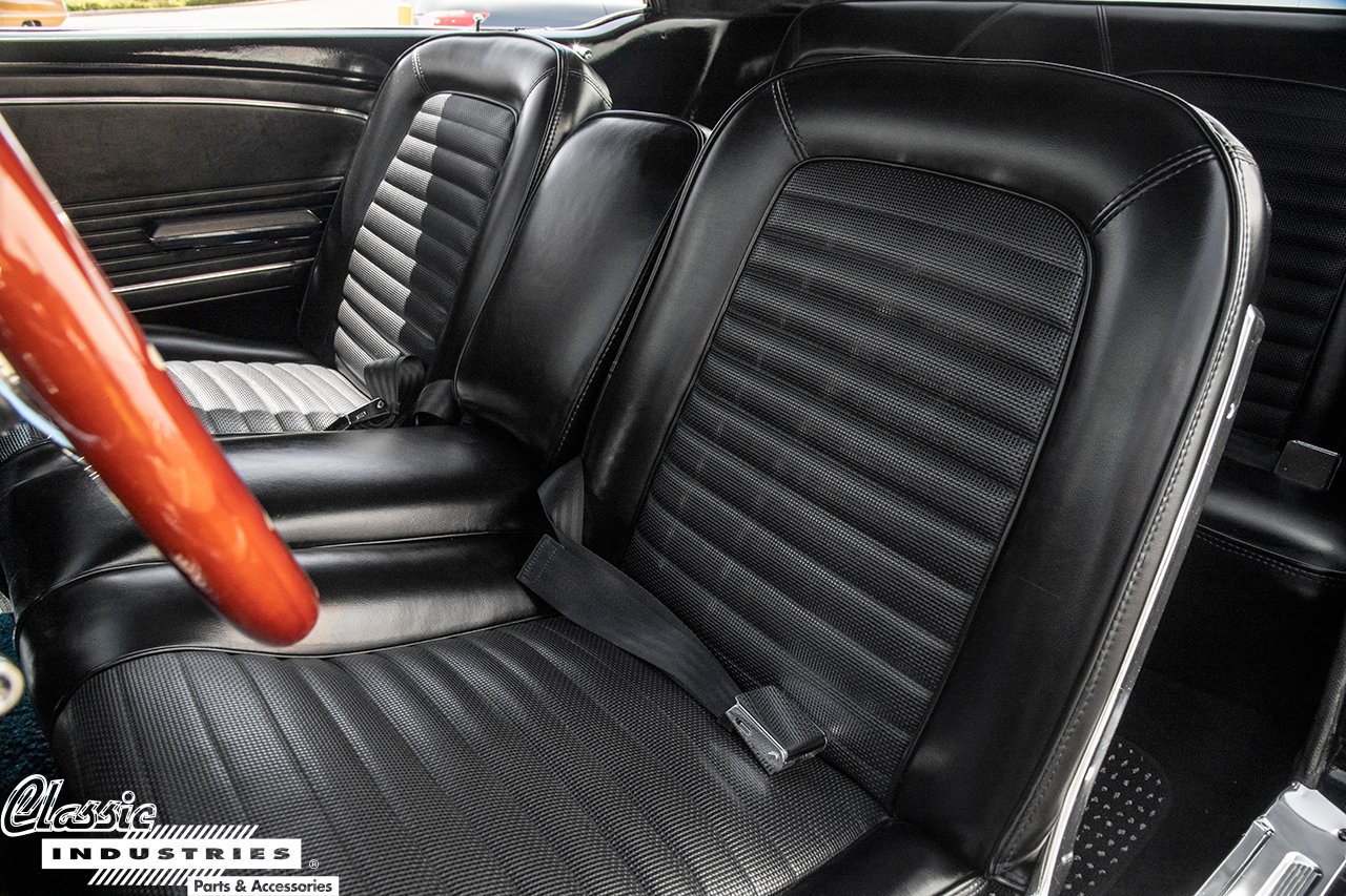 66MustangBLK_Interior