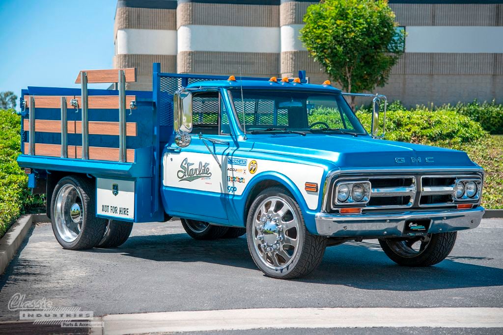 Blue '72 GMC 01