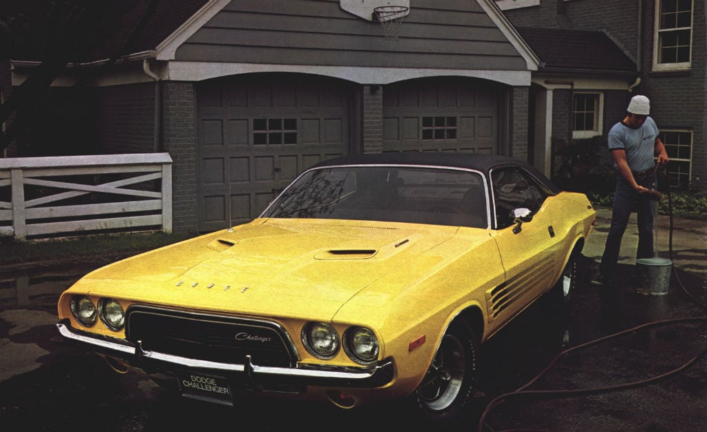 Dodge_Challenger_history_1972_1