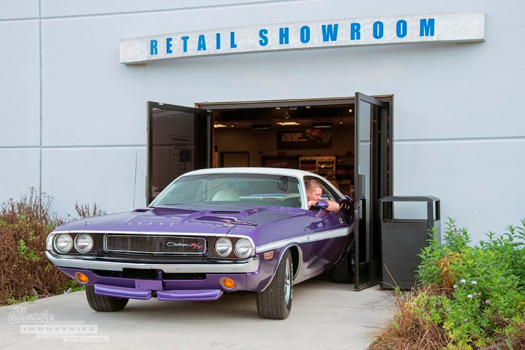 Purple 70 Challenger RT 13