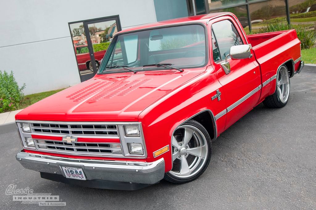 Red 87 Silverado 01