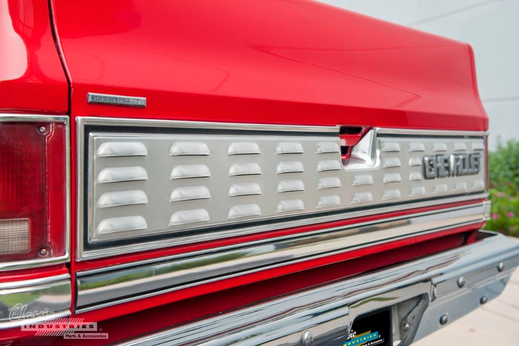 1987 Chevy Silverado No Ordinary Parts Hauler