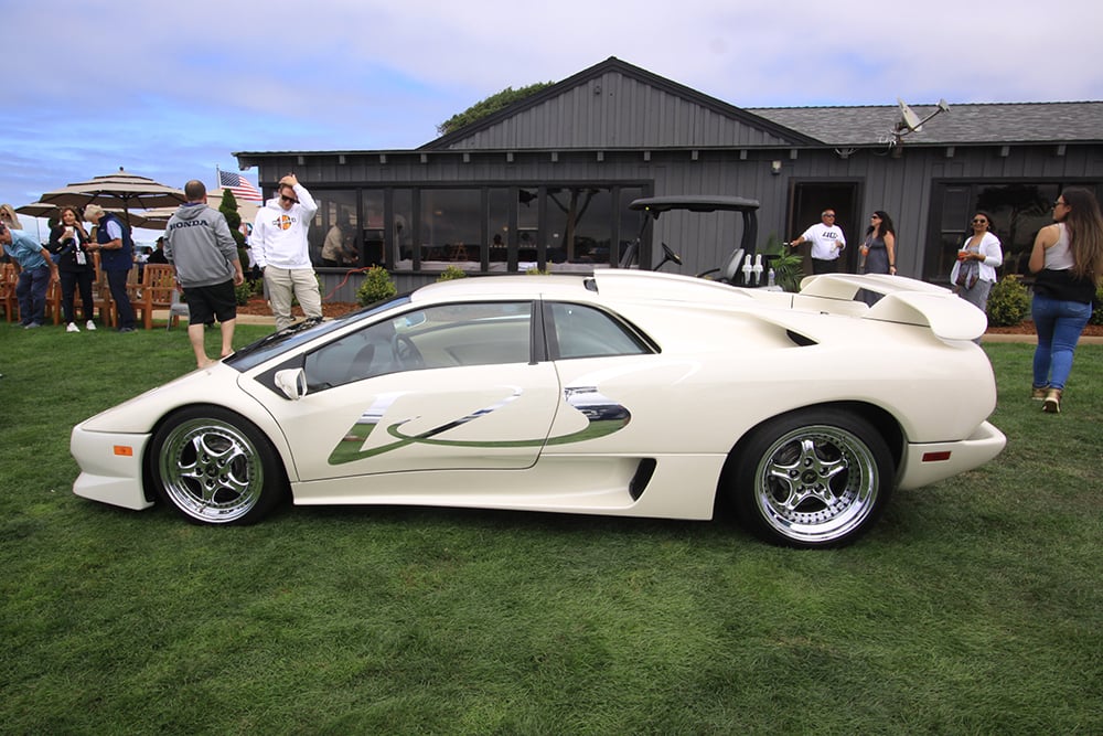 Lambo side view