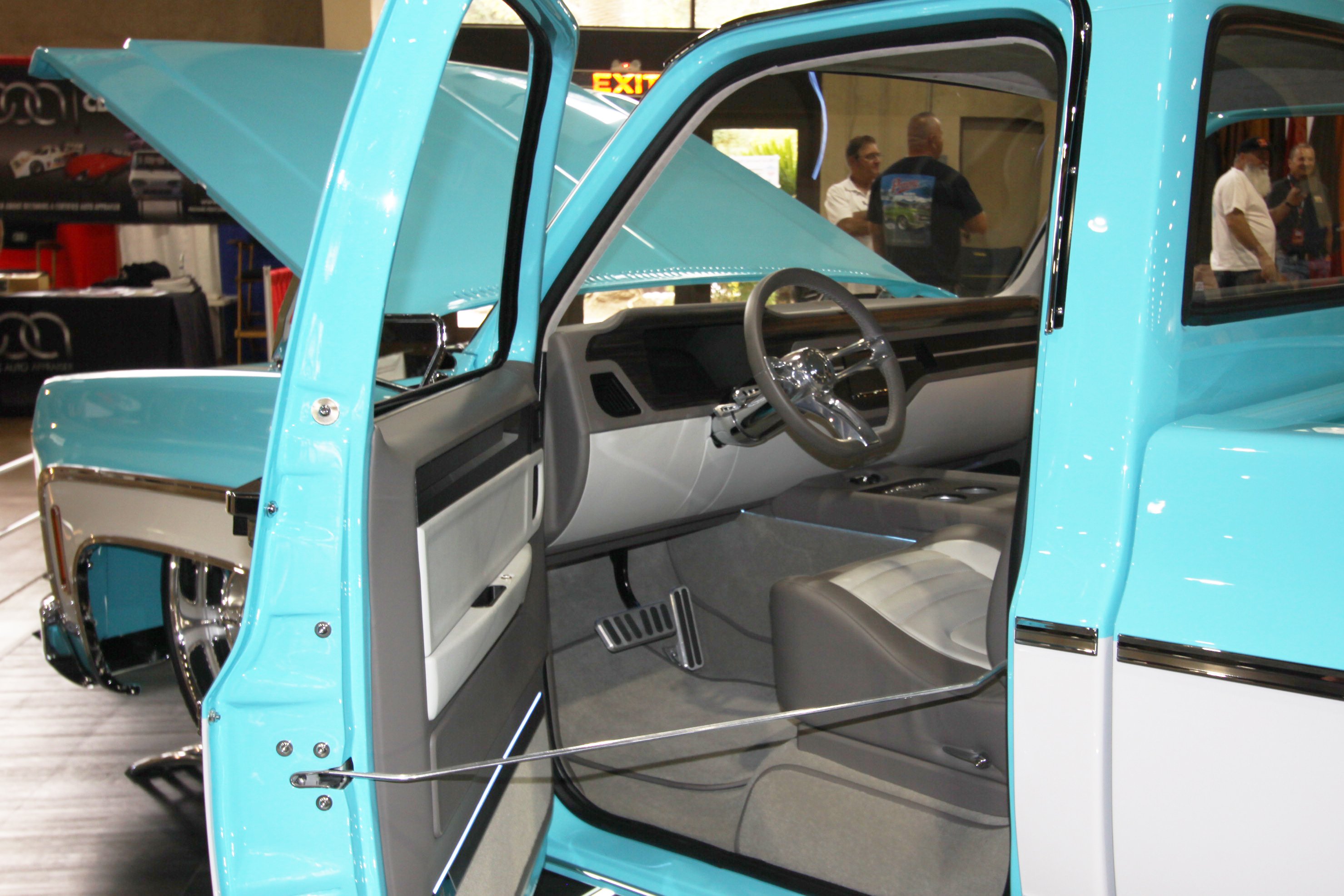 Lucille 10 interior